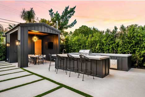 Outdoor Kitchens and Fire Features